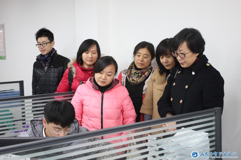 国际贸易系企业调研之——青岛沛高服装有限公司1.JPG